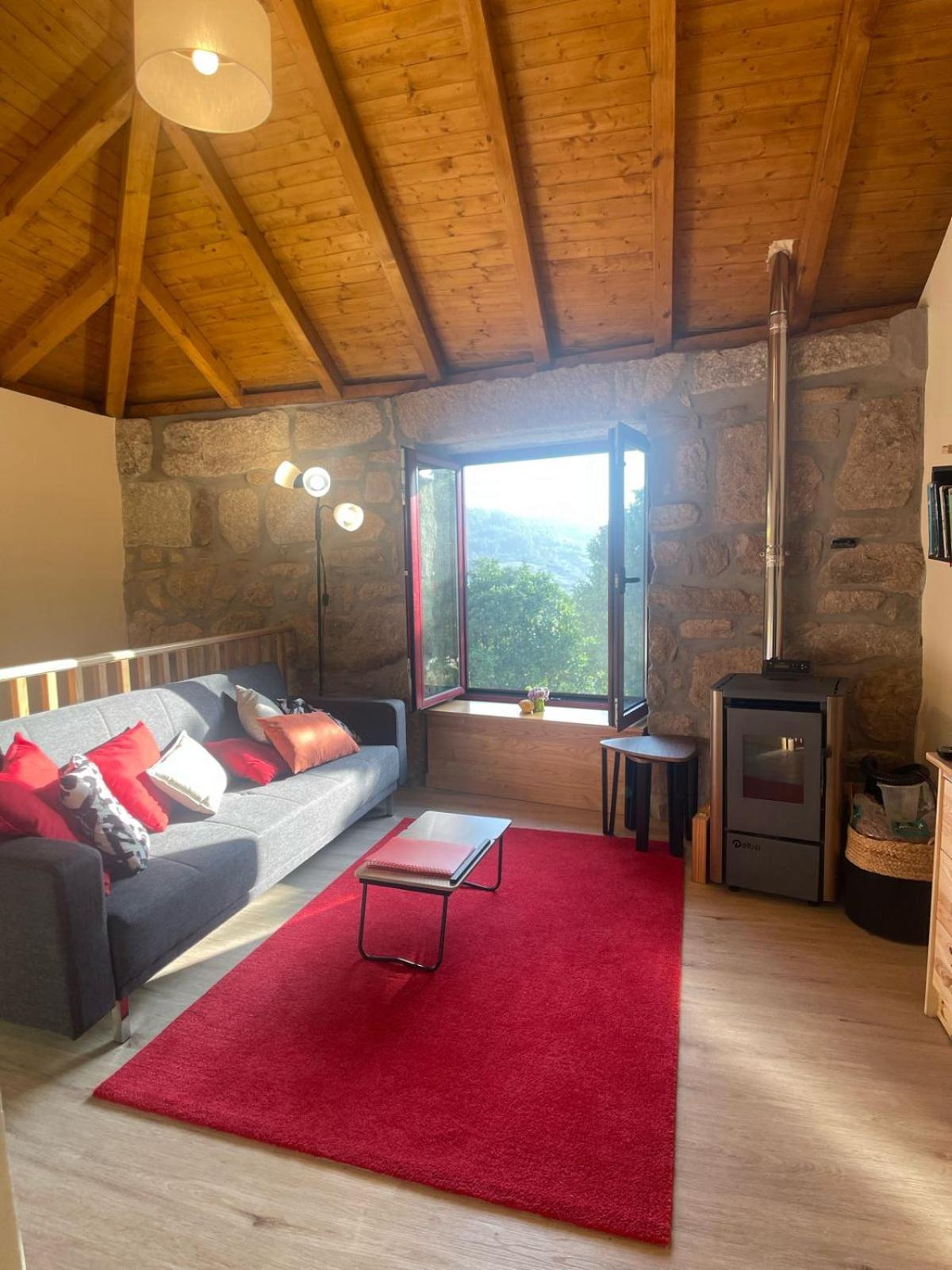 Nascente, Place In Nature Next To A Waterfall Loureiro  Exterior foto