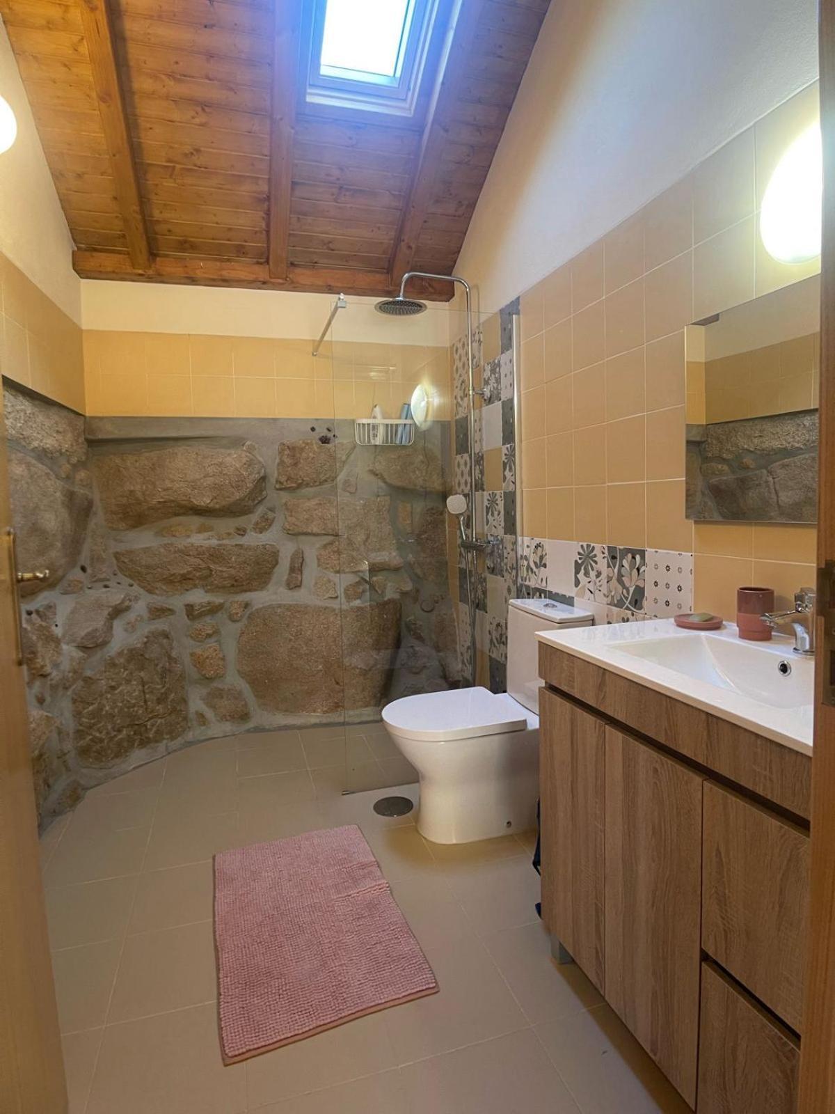 Nascente, Place In Nature Next To A Waterfall Loureiro  Exterior foto